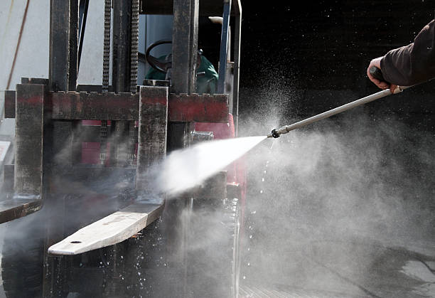 Best Parking Lot and Garage Cleaning  in Mena, AR